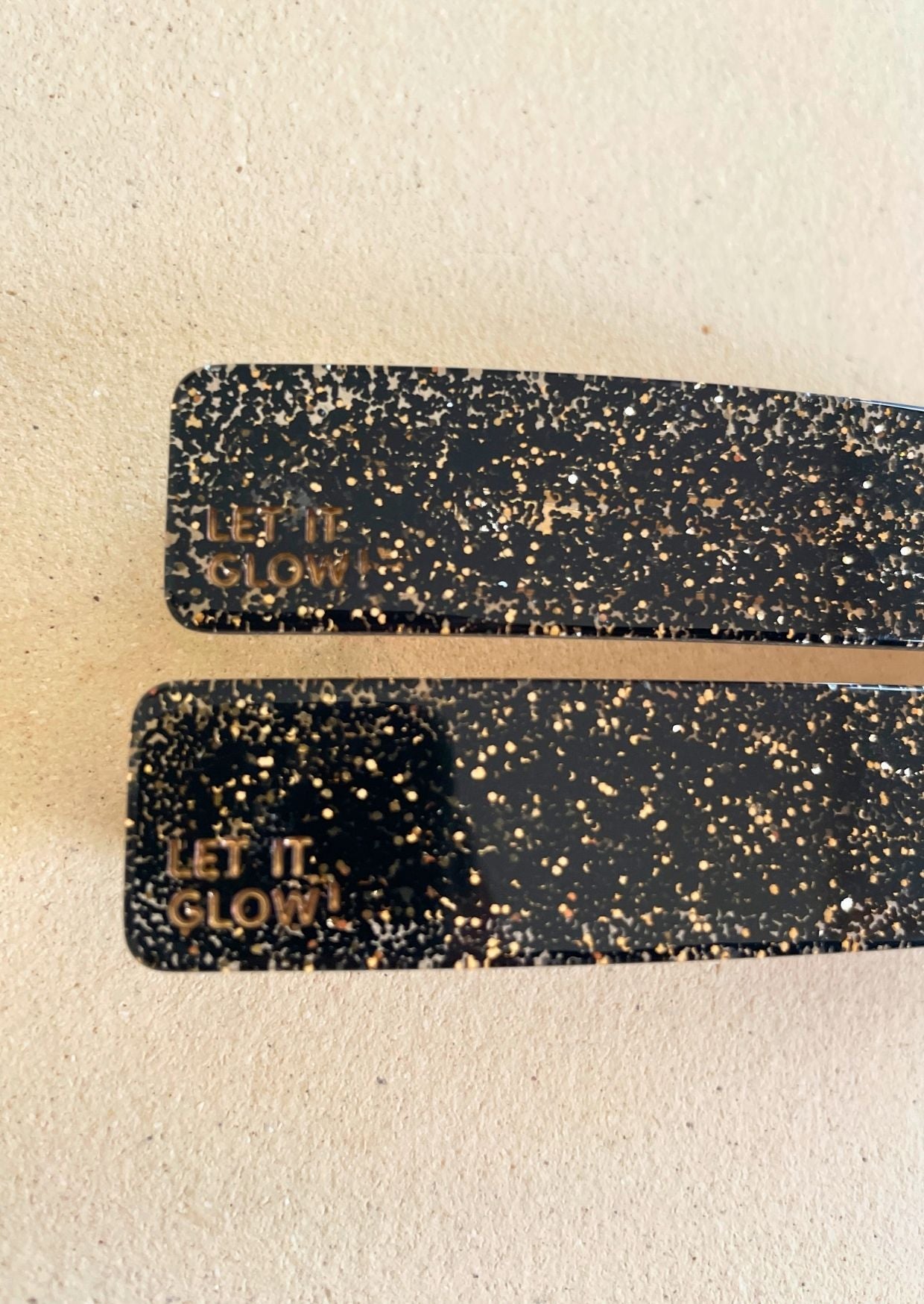 BARRETTE 9CM - PAILLETTE - NOIRE Petite Mendigote x 23DEGRES