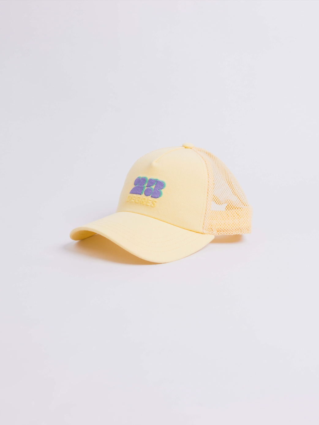 casquette jaune