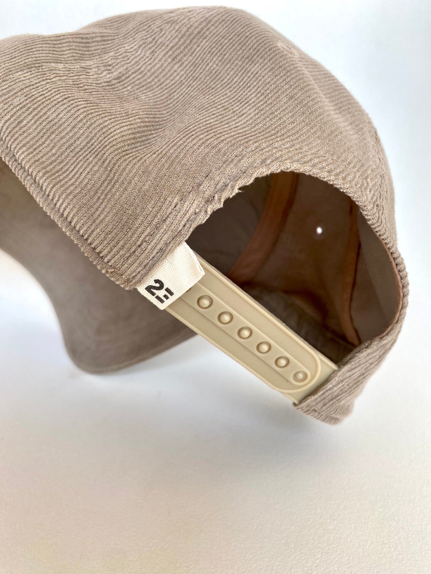 Casquette kaki éco-responsable velours côtelé